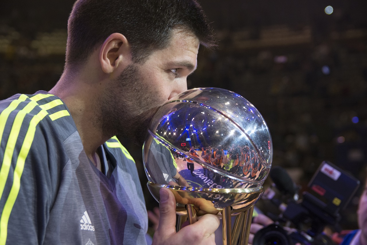 Finally, he was the man of the match after winning Basketball 1395798 1280
