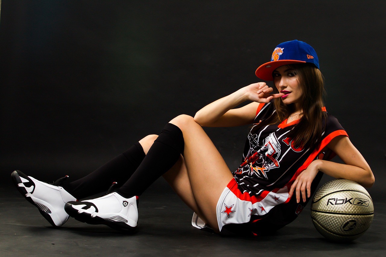 Woman 3298210 1280