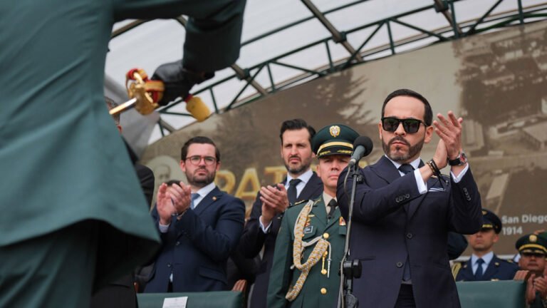 El presidente Abelardo de la Espriella durante declaración sobre operaciones de la Fuerza Pública
