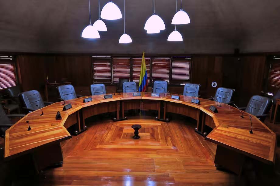 Sala Plena de la Corte Constitucional durante la lectura del fallo sobre la reforma pensional