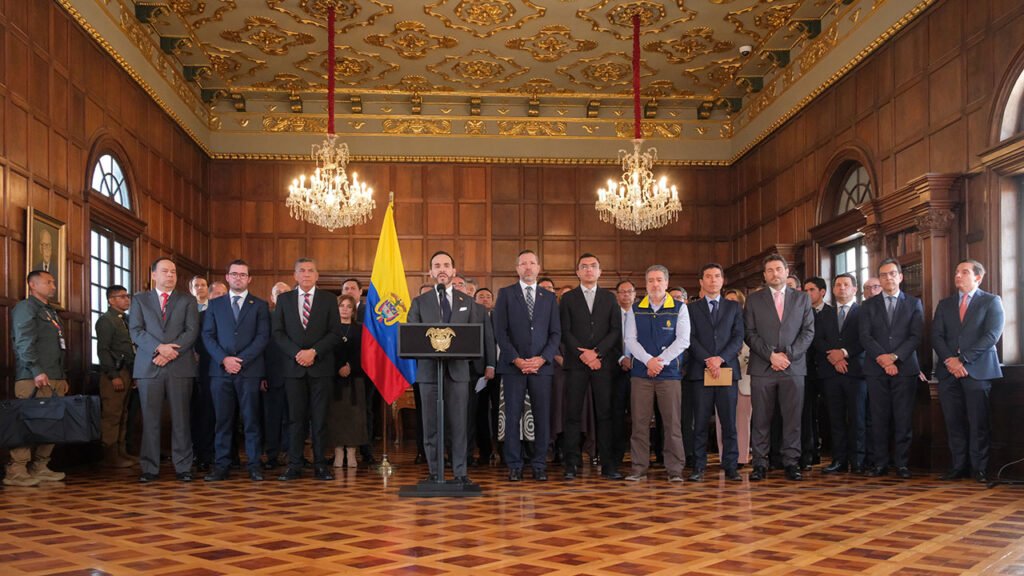 El presidente Abelardo De La Espriella durante su intervención sobre las medidas de acompañamiento a los afectados por el sismo.