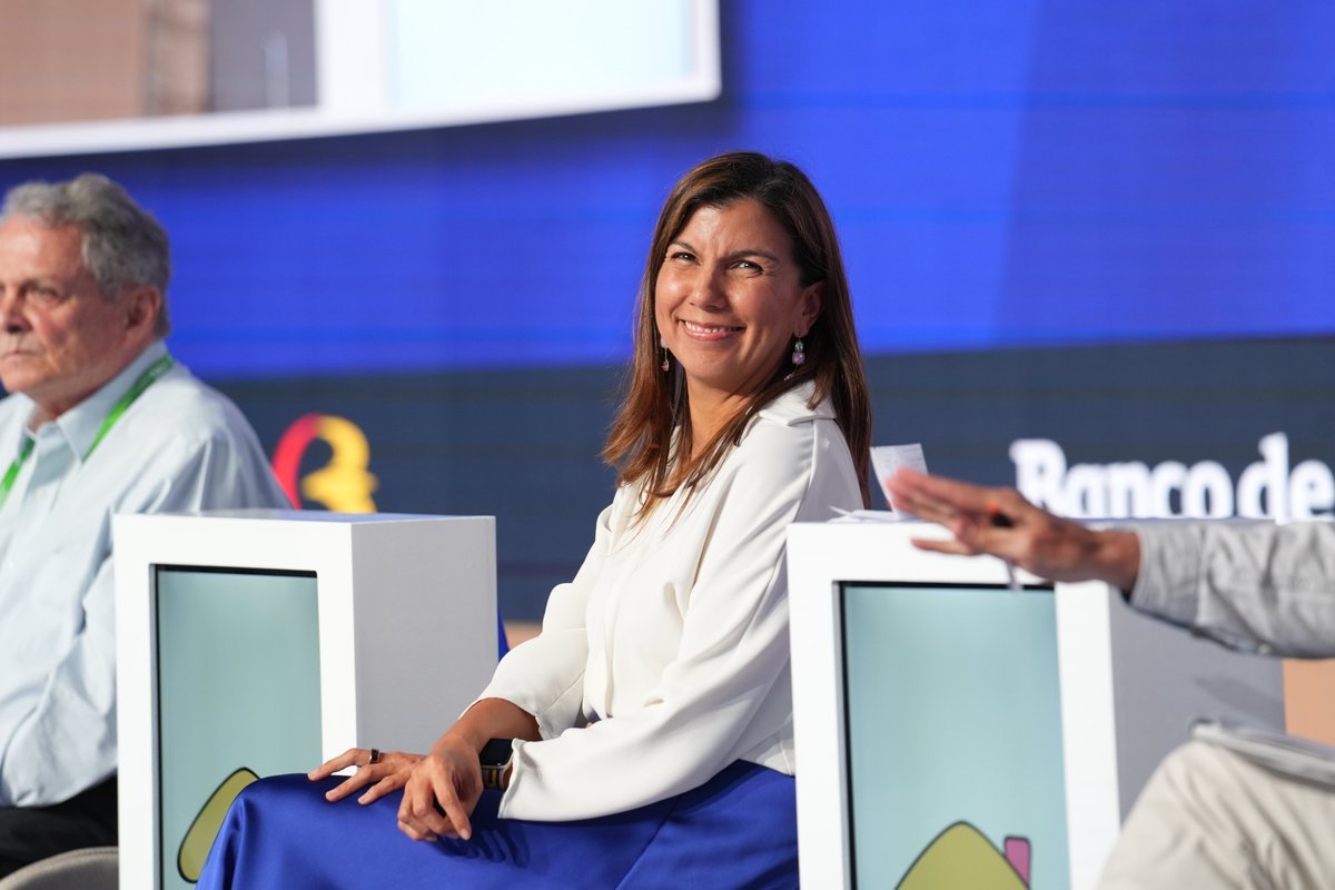 Ana Fernanda Maiguashca en el panel