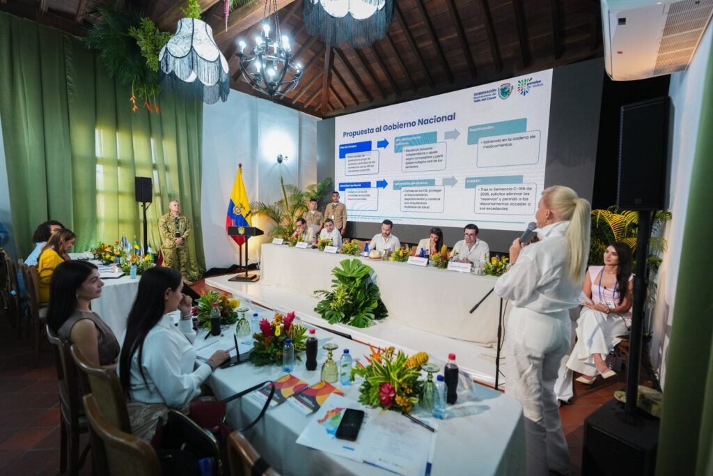 Gobernadores del país reunidos en la Cumbre de Gobernadores en Mompox, Bolívar