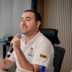 Gobernador Yamil Arana durante declaración sobre el servicio eléctrico en el Sur de Bolívar