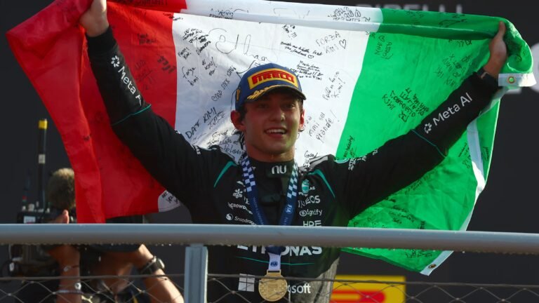 Kimi Antonelli celebra su victoria en el Gran Premio de Italia en Monza