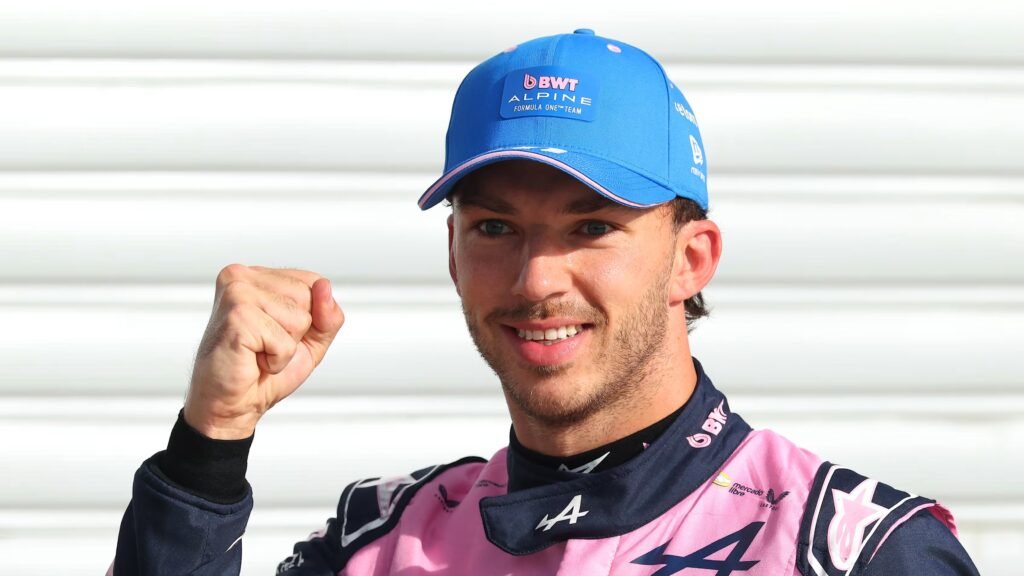 Pierre Gasly celebra en su Alpine tras lograr la pole position del Gran Premio de Italia en Monza