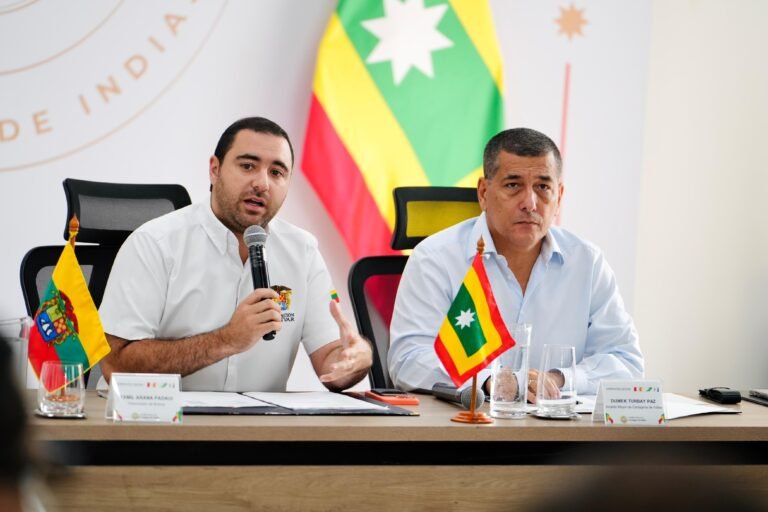 El alcalde Dumek Turbay y el gobernador Yamil Arana durante el anuncio de la alianza por las Fiestas de Independencia